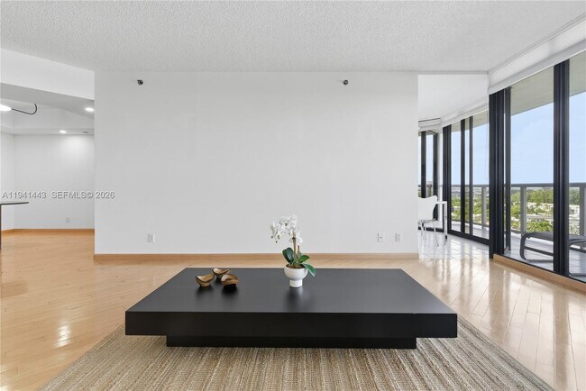 Foto del edificio - 3598 Yacht Club Dr