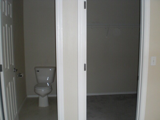 Foto del edificio - Amazing 4bdr/2.5bth Home In Great Neighbor...