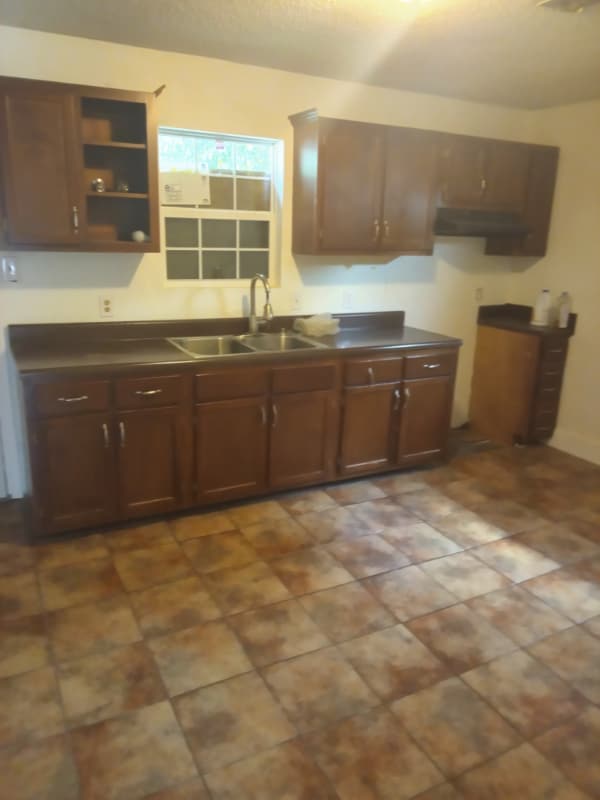 Building Photo - 228 S 8th St