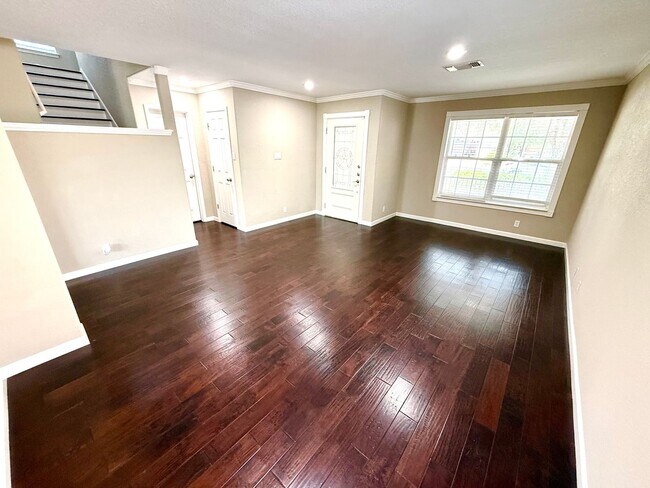Building Photo - 5716 Watercress Dr