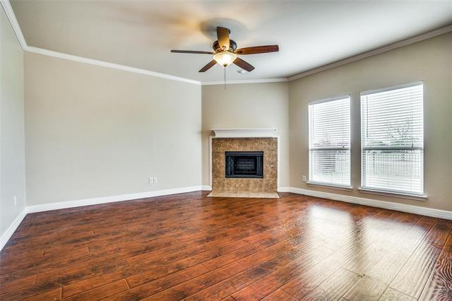 Foto del edificio - 9625 Starfire Dr