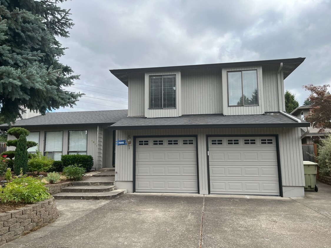 Foto principal - 4BD/3Ba + Office Rockcreek Home in Bethany...