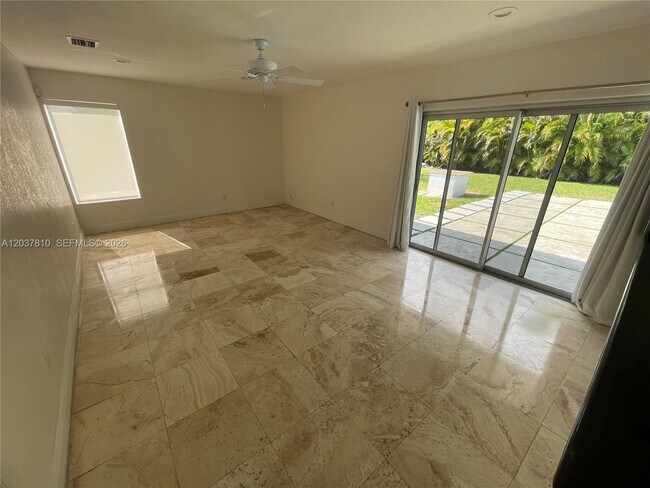 Foto del edificio - 7361 SW 117th Terrace