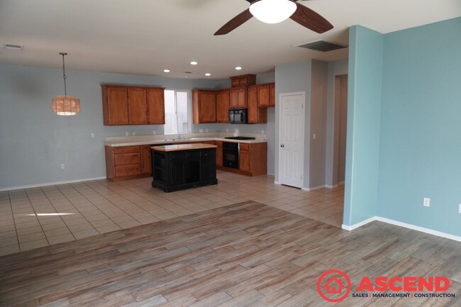 Building Photo - MOVE IN SPECIAL! $500 OFF FIRST MONTHS REN...