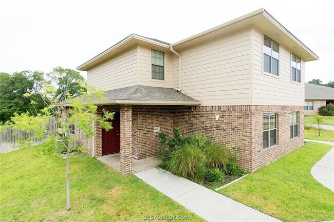 Building Photo - 4430 Reveille Rd