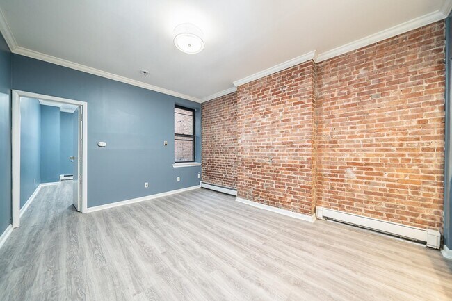 Building Photo - 263 1st St