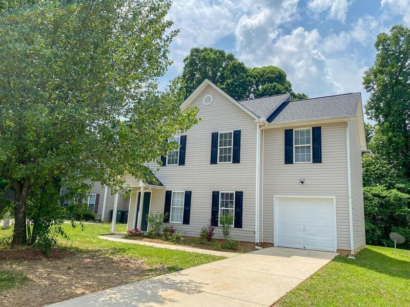 1206 Maury Ln, Greensboro, NC 27401 House Rental in Greensboro, NC