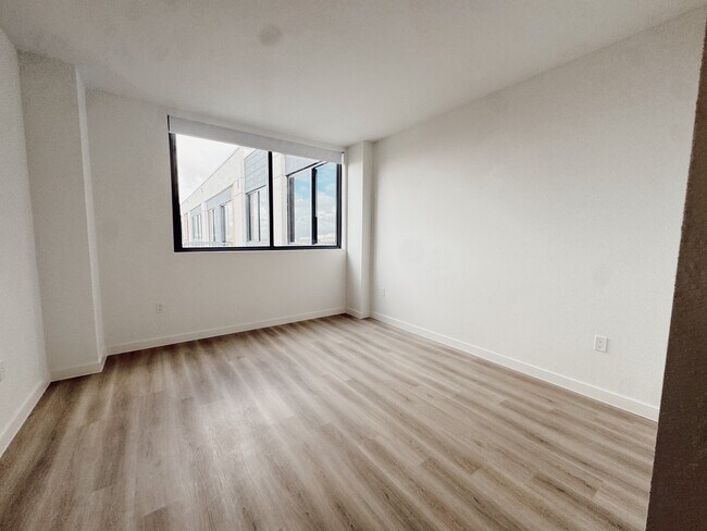 Foto del edificio - 930 NW 39th Ave