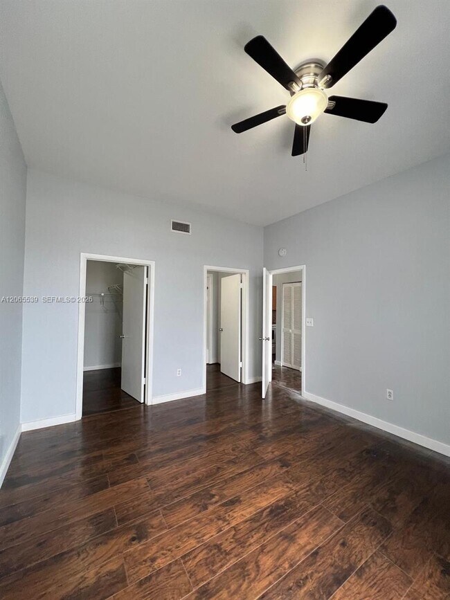 Foto del edificio - 7400 W 20th Ave