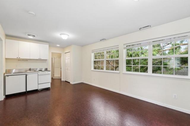 Building Photo - 0 bedroom in Seattle WA 98125