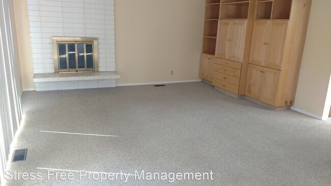 Foto del edificio - 522 Cedarwood Terrace