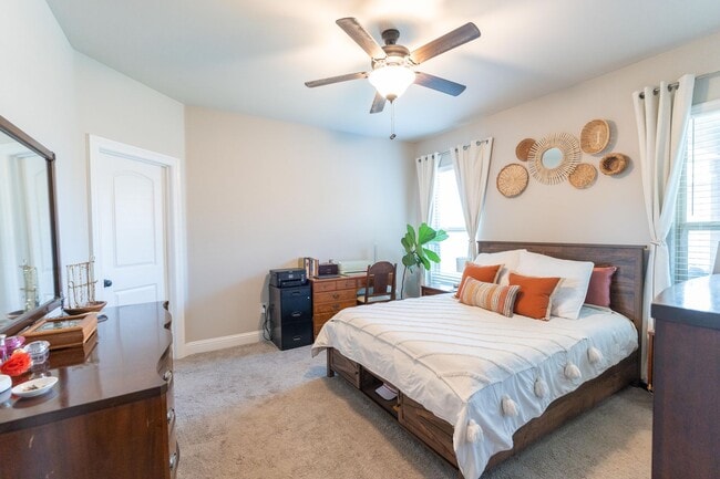 Building Photo - 3bed/ 2 bath home in Willow Heights