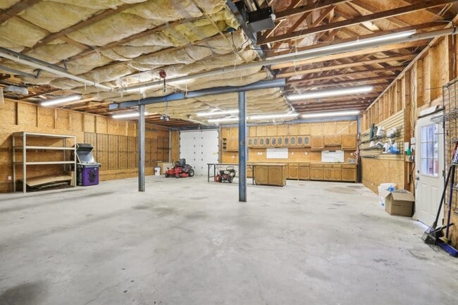 Foto del edificio - 294 Logan Ranch Rd