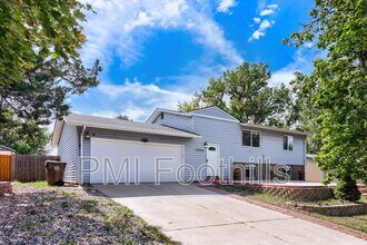 Building Photo - 12996 E Florida Dr