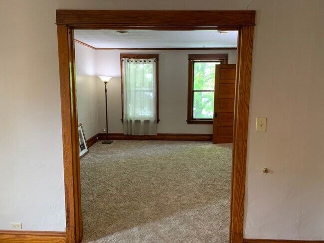 Building Photo - 308 Marengo Ave