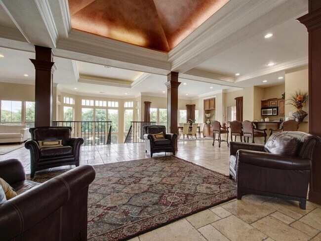 Building Photo - 6000-22 Shepherd Mountain Cove