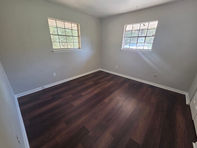 Building Photo - 75 Dolphin Ln