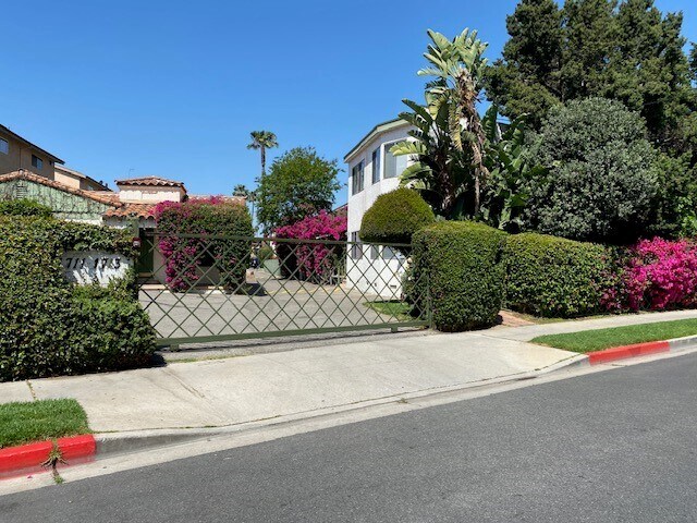 Primary Photo - 1711 Scott Rd