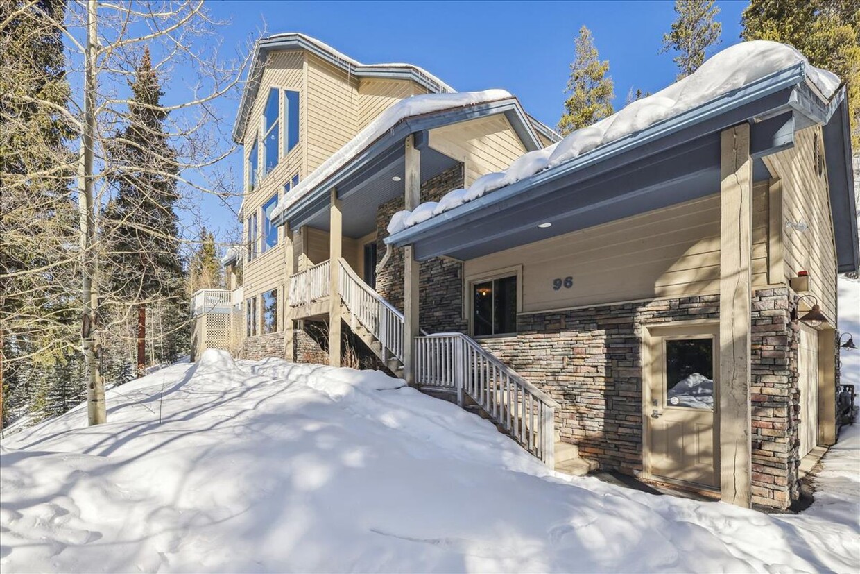 Foto principal - Minutes to town and Breckenridge Ski Resor...