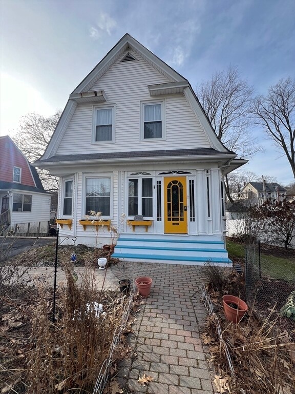 Primary Photo - 7 Blaine Ave