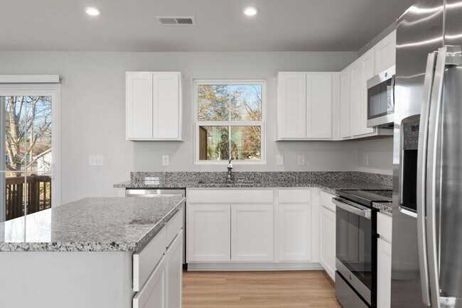 Building Photo - 109 Brooklane Ct