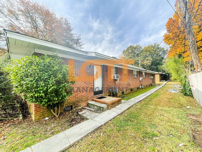 Building Photo - 13 Donnan Rd