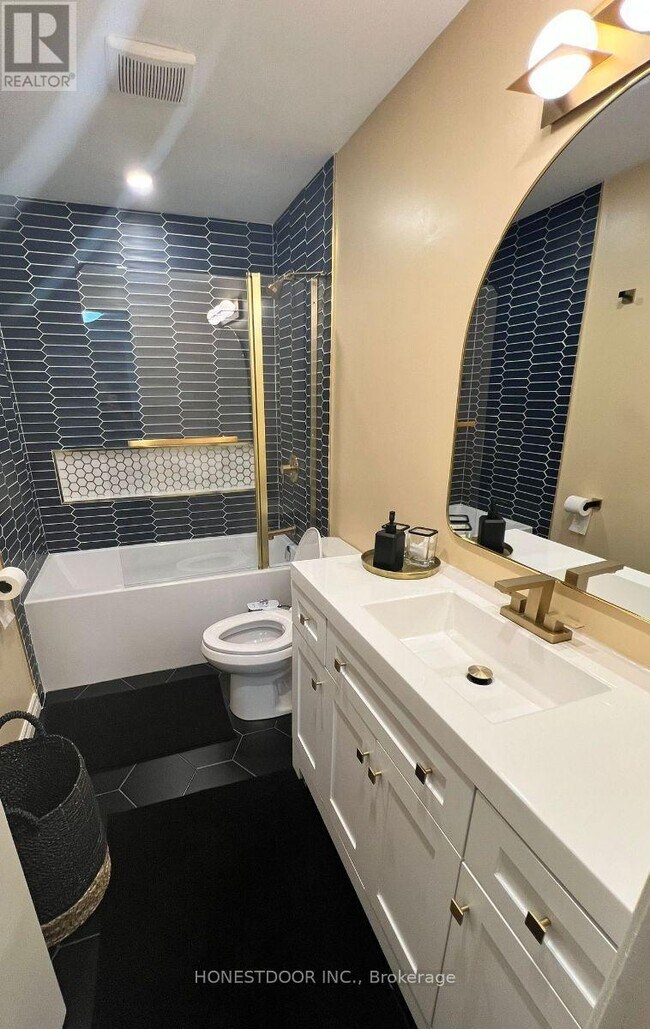 Photo du bâtiment - 72 Tumbleweed Crescent