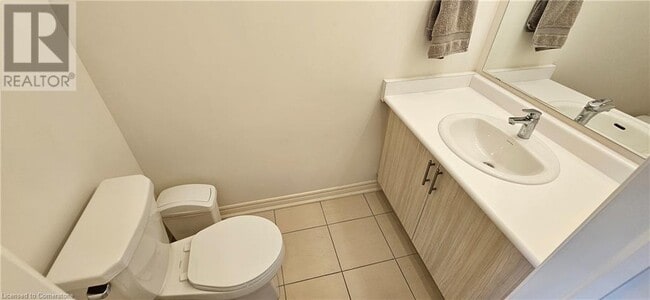 Building Photo - 11 Gledhill Crescent