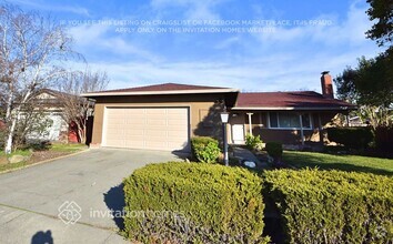 1132 Gannet Ct