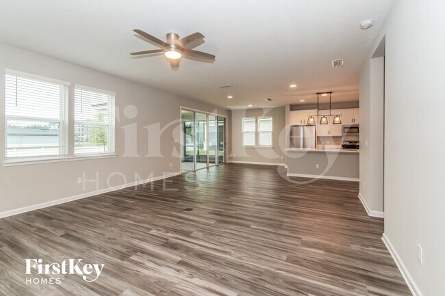 Foto del edificio - 2081 Amberly Dr