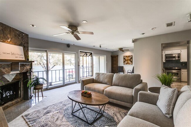 Foto del edificio - 390 Driftwood Ct