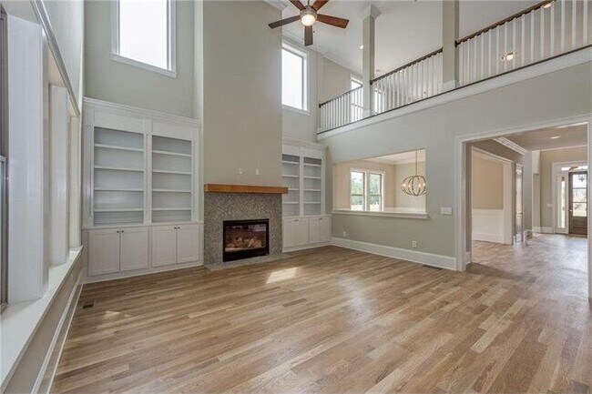 Foto del edificio - 5401 Whitaker St