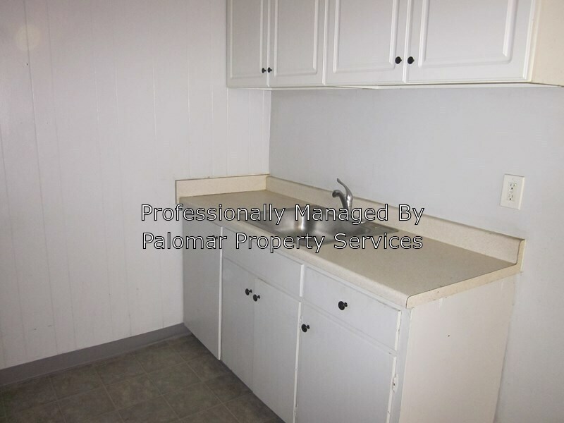 Foto principal - 339 S Escondido Blvd