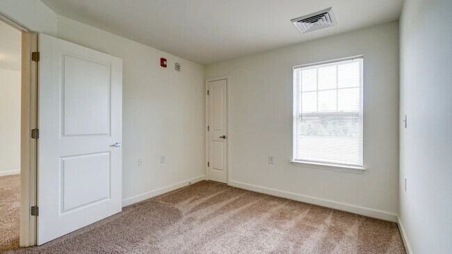 Foto del edificio - Victoria Park at Walkersville Senior Apartments