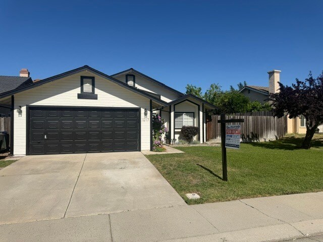 Foto del edificio - Charming Modesto 3 Bedroom 2 Bathroom Home