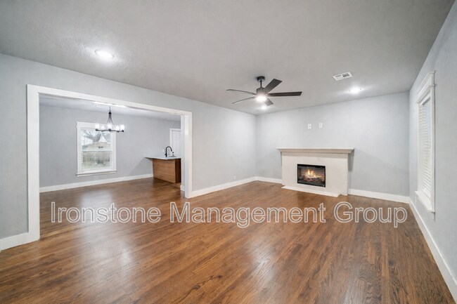 Foto del edificio - 1608 N Boston Pl