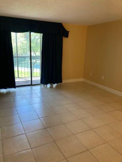 Foto del edificio - 8025 SW 107th Ave