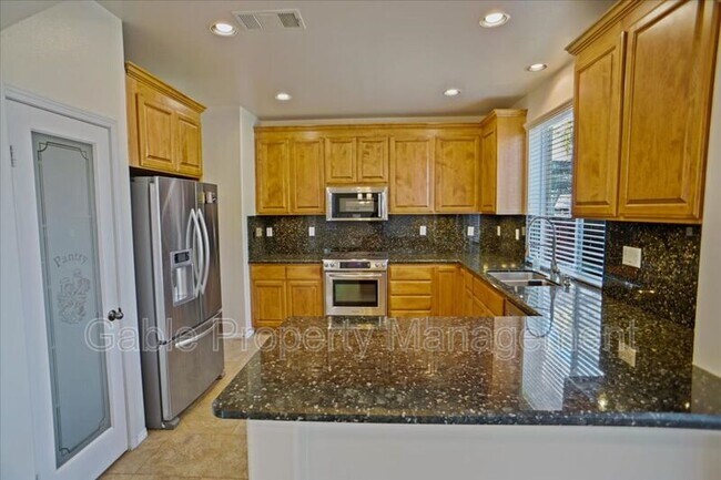 Foto del edificio - 27216 Fieldwood Ct
