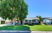 Foto principal - 6729 E 1st Ave