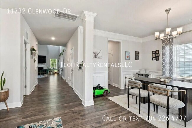 Building Photo - 11732 Glenwood Dr