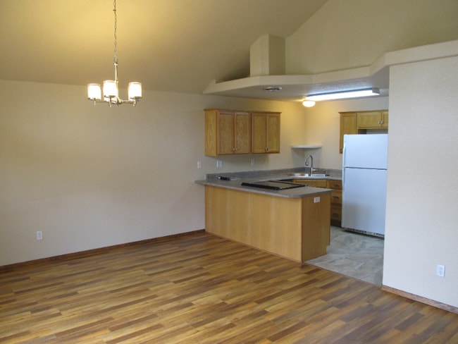 Foto del edificio - 1660 NE Foothill Blvd