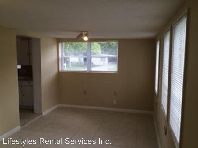 Building Photo - 4 br, 2 bath House - 7042 Rollo Rd