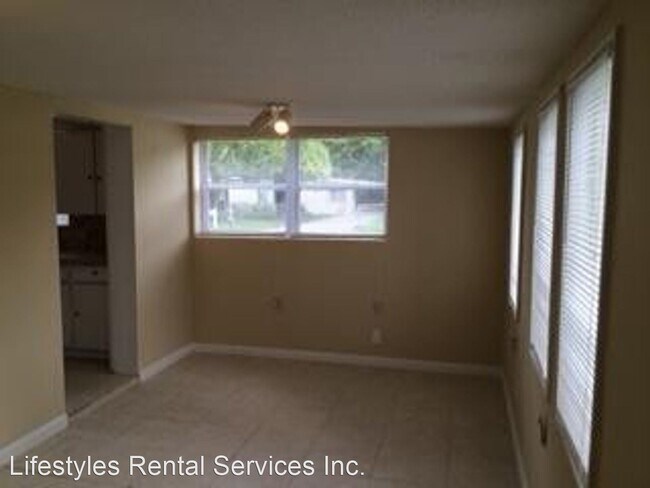 Foto del edificio - 4 br, 2 bath House - 7042 Rollo Rd