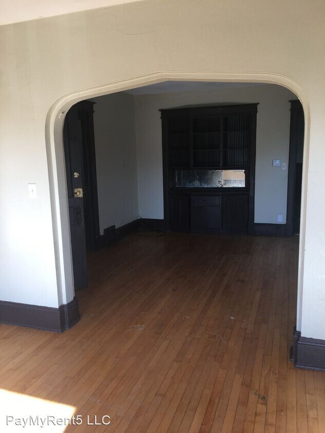 Primary Photo - 3156 N 1st St