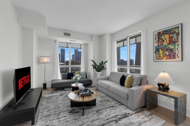 Photo du bâtiment - 300 Front St W