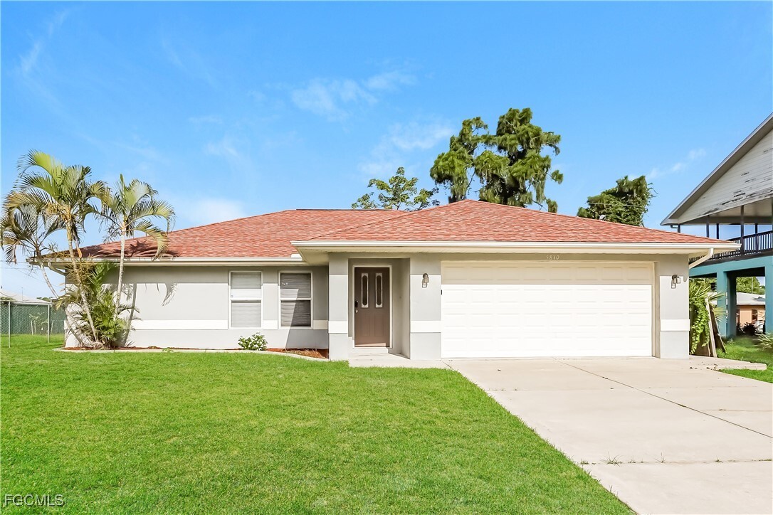 Foto principal - 5840 Regent Rd
