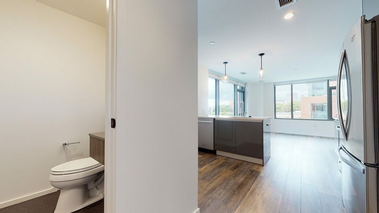 Foto principal - 347 Harrison Ave