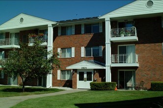 Colonial Heights Rentals - Lincoln, NE | Apartments.com