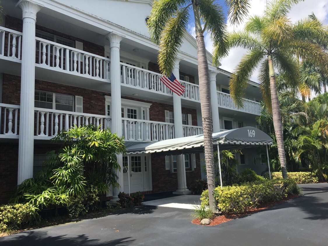 169 Atlantis Boulevard 304 Atlantis FL 33462 - 169  Atlantis Boulevard 304 Atlantis FL 33462
