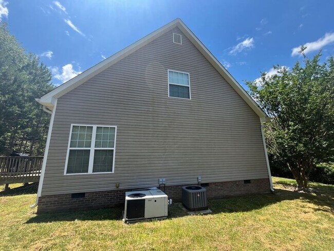 Building Photo - 2095 Baggett Rd